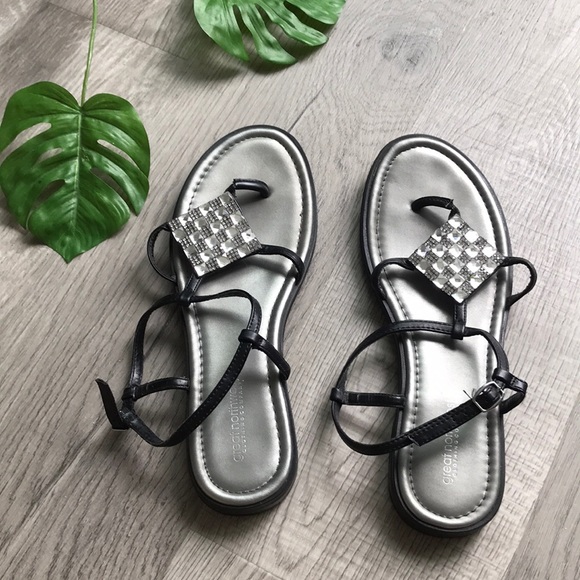 Great Northwest Clothing Company Beautiful black sandals Size 10 - Picture 1 of 8